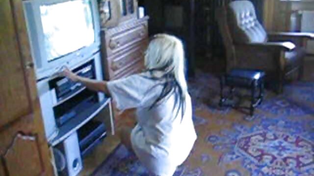 Shapely Asian seductress ดู vdo หนัง x ให้คนรักของเธอ blowjob ที่น่าตื่นตาตื่นใจ