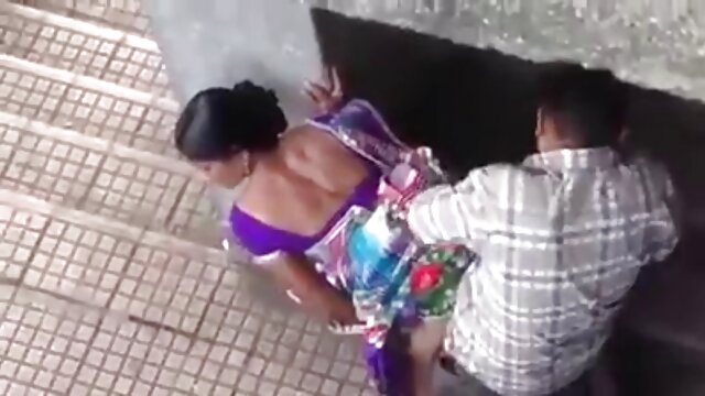 สาวละตินเซ็กซี่คนนี้เป็นสาวประเภทที่ทุกคนอยากมีเพศสัมพันธ์ วีดีโอ นั ง โป