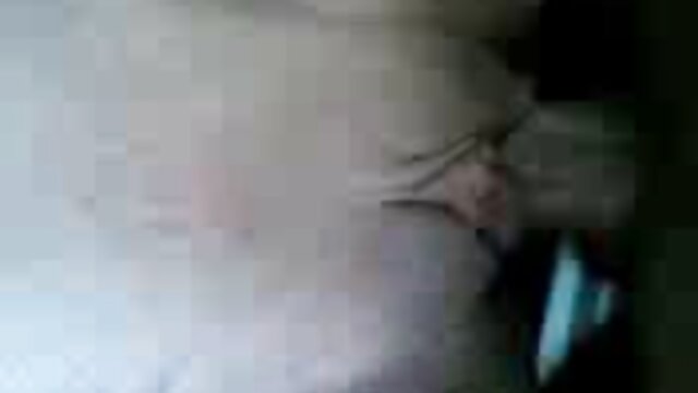 จอบสีขาวขยะถูกเมาอย่างไร้ความปราณีในรูตูดของเธอ ดู วีดีโอ xxx