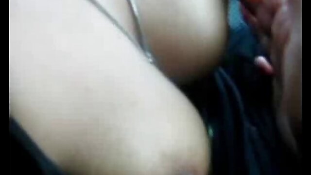 Bootyful วีดีโอ โปํ Indian trollop มีส่วนร่วมใน MMF threesome