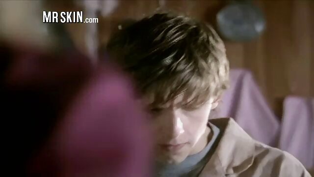 สาวอินเดียผมสีเข้ม seductress ขี่ไก่อย่างบ้าคลั่ง ดู วีดีโอ โป๊ะ